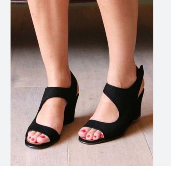 CHIE MIHARA Black Leather Ankle Strap Open Toe Sandals size 39.5 - Picture 3 of 12